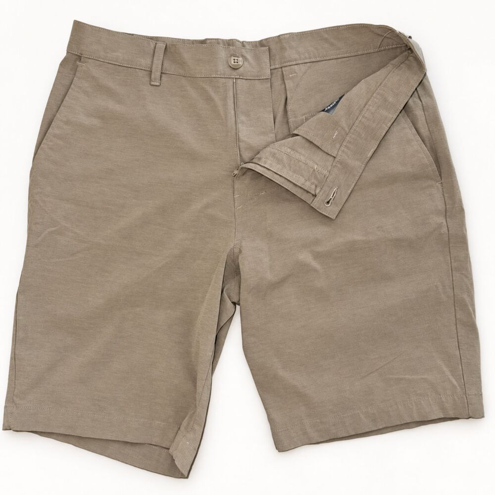 Callaway Men's Flat-Front Khaki golf Shorts
